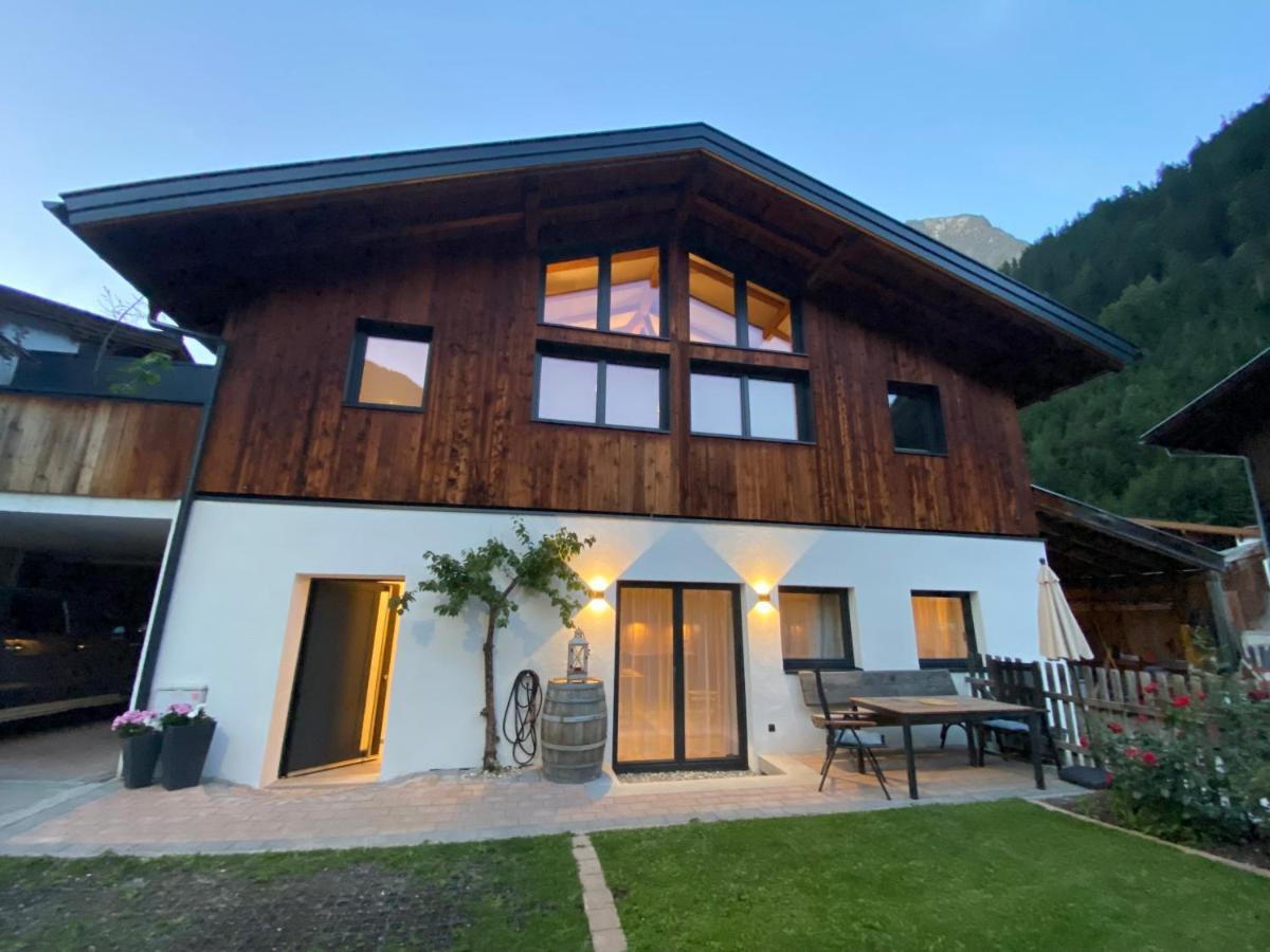 Ferienhaus Ragg Kaunertal Exterior photo